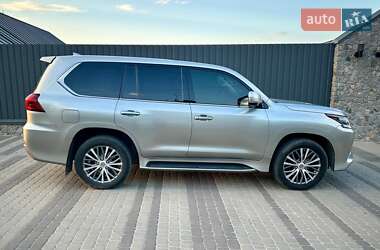 Внедорожник / Кроссовер Lexus LX 2017 в 