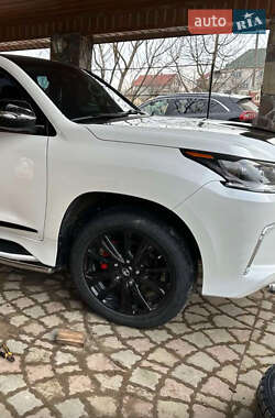 Позашляховик / Кросовер Lexus LX 2017 в 