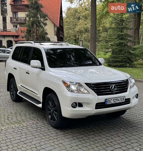 Позашляховик / Кросовер Lexus LX 2008 в Львові