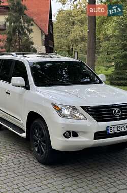 Внедорожник / Кроссовер Lexus LX 2008 в 