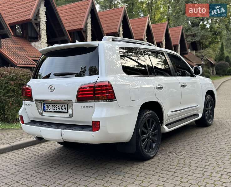 Позашляховик / Кросовер Lexus LX 2008 в Львові