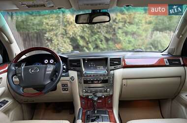 Внедорожник / Кроссовер Lexus LX 2008 в 