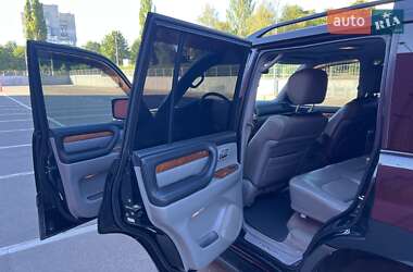 Позашляховик / Кросовер Lexus LX 2005 в 