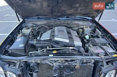 Позашляховик / Кросовер Lexus LX 2005 в 