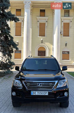 Позашляховик / Кросовер Lexus LX 2008 в Полтаві