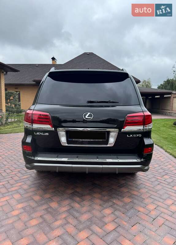 Внедорожник / Кроссовер Lexus LX 2014 в Сарнах