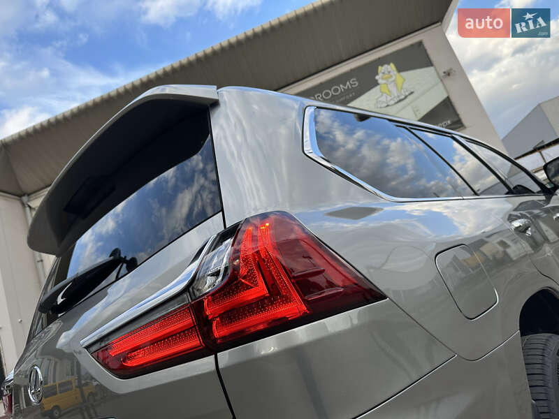 Позашляховик / Кросовер Lexus LX 2016 в Дніпрі фото 42 Позашляховик / Кросовер Lexus LX 2016 в Дніпрі