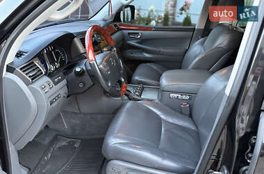 Позашляховик / Кросовер Lexus LX 2010 в 