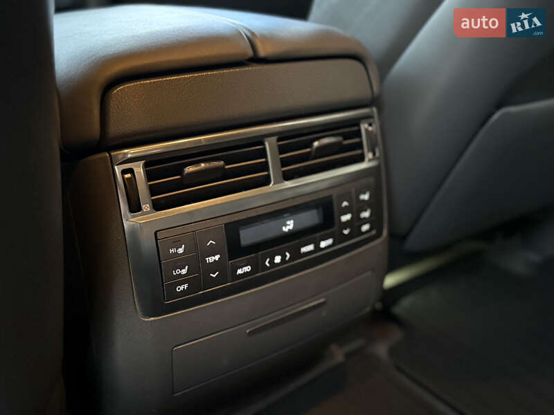 Позашляховик / Кросовер Lexus LX 2010 в Житомирі