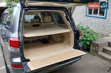 Позашляховик / Кросовер Lexus LX 2013 в 