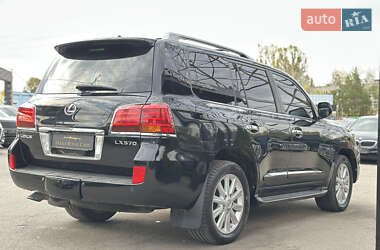 Внедорожник / Кроссовер Lexus LX 2008 в 