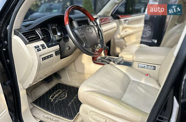 Внедорожник / Кроссовер Lexus LX 2008 в 