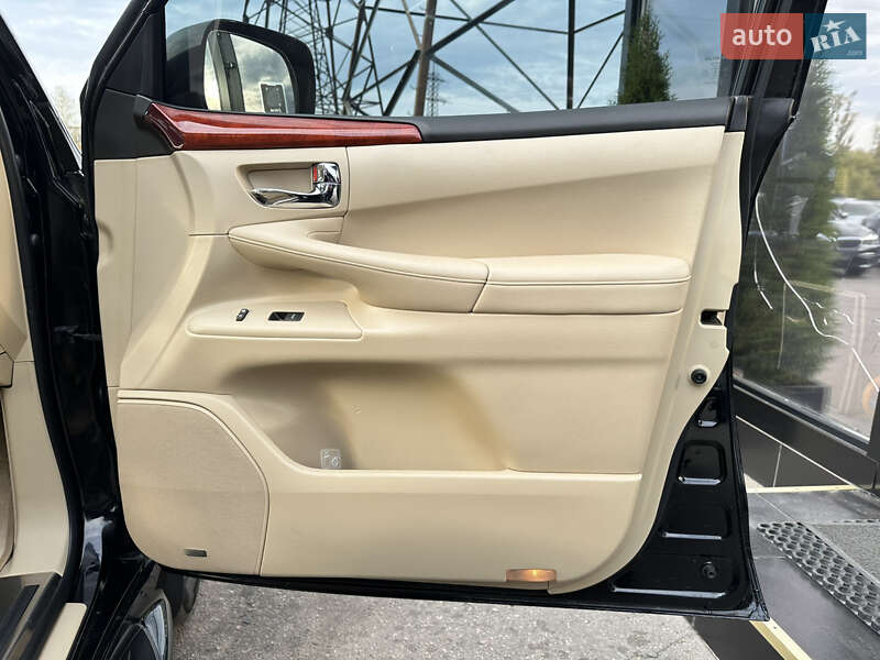 Позашляховик / Кросовер Lexus LX 2008 в Харкові