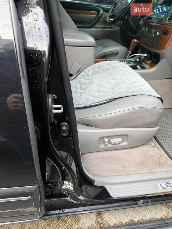 Позашляховик / Кросовер Lexus LX 2005 в Чернігові