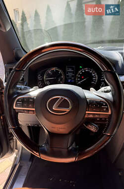 Внедорожник / Кроссовер Lexus LX 2017 в 