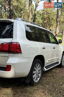 Позашляховик / Кросовер Lexus LX 2008 в 