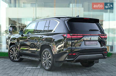 Позашляховик / Кросовер Lexus LX 2024 в 