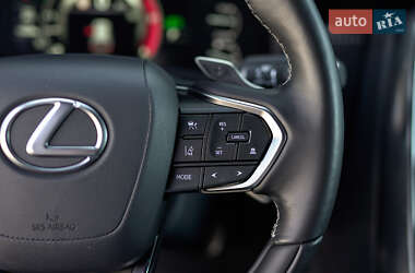 Позашляховик / Кросовер Lexus LX 2024 в 