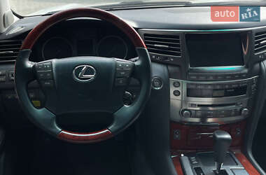 Позашляховик / Кросовер Lexus LX 2008 в 