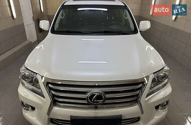 Позашляховик / Кросовер Lexus LX 2012 в 