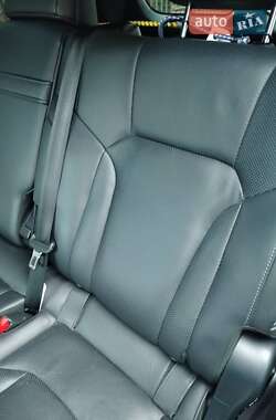 Позашляховик / Кросовер Lexus LX 2017 в 