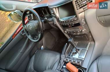 Позашляховик / Кросовер Lexus LX 2008 в 