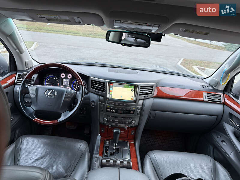 Внедорожник / Кроссовер Lexus LX 2008 в Умани фото 16 Внедорожник / Кроссовер Lexus LX 2008 в Умани