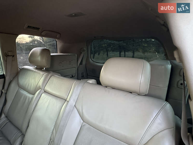 Внедорожник / Кроссовер Lexus LX 2008 в Днепре