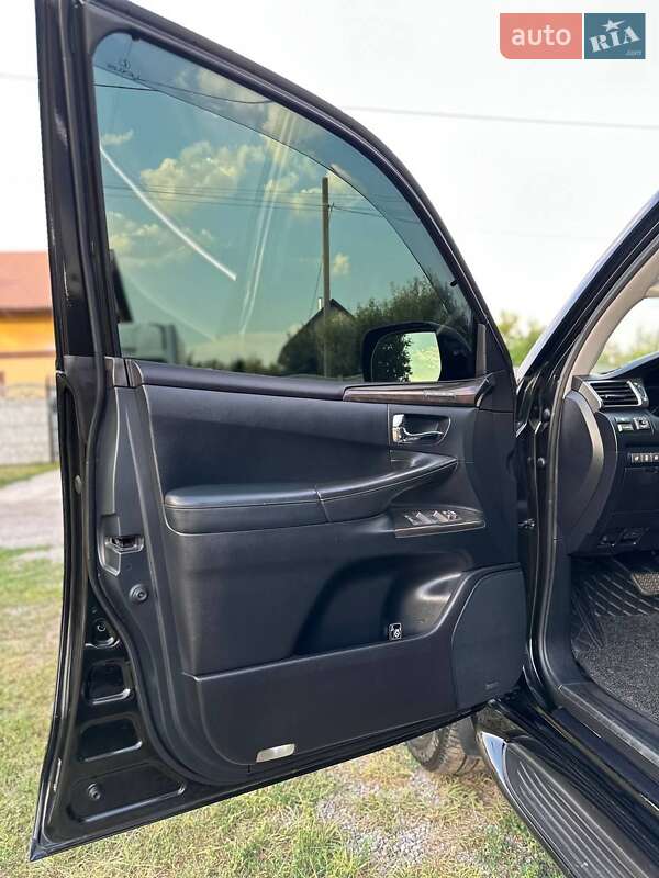 Внедорожник / Кроссовер Lexus LX 2013 в Днепре