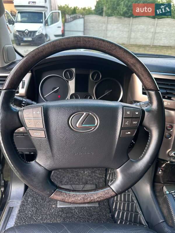 Внедорожник / Кроссовер Lexus LX 2013 в Днепре