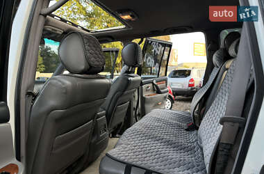 Позашляховик / Кросовер Lexus LX 2006 в 