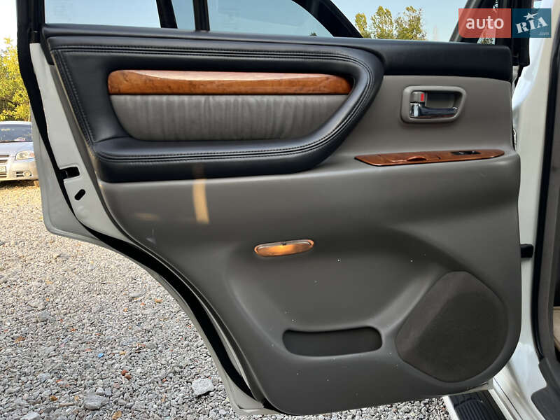 Внедорожник / Кроссовер Lexus LX 2006 в Харькове