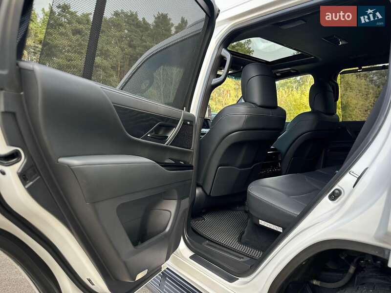 Внедорожник / Кроссовер Lexus LX 2022 в Киеве