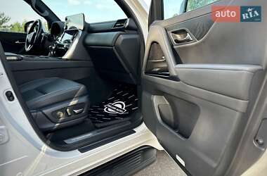 Позашляховик / Кросовер Lexus LX 2022 в 