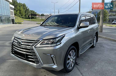 Внедорожник / Кроссовер Lexus LX 2019 в 