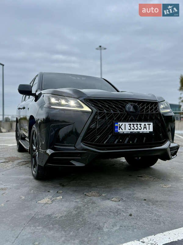 Позашляховик / Кросовер Lexus LX 2016 в Києві
