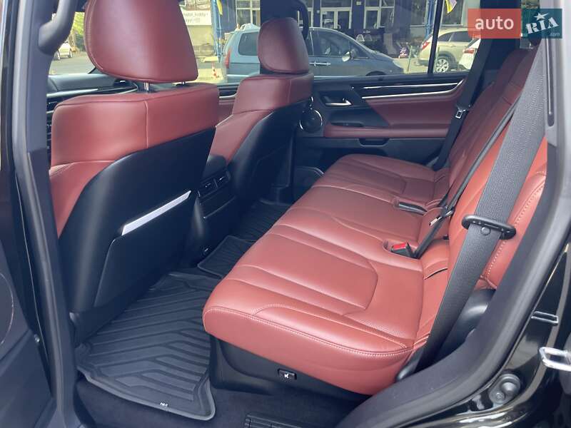 Внедорожник / Кроссовер Lexus LX 2021 в Черновцах