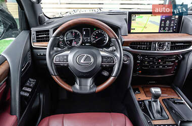 Внедорожник / Кроссовер Lexus LX 2017 в 