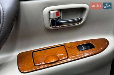 Внедорожник / Кроссовер Lexus LX 2007 в 