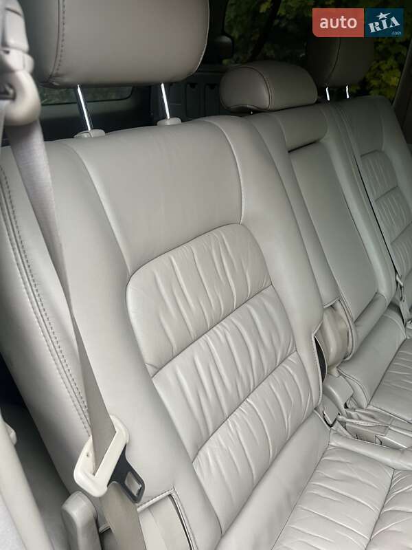 Внедорожник / Кроссовер Lexus LX 2004 в Броварах