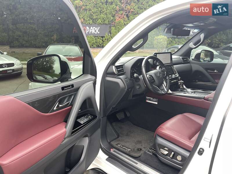 Внедорожник / Кроссовер Lexus LX 2023 в Киеве