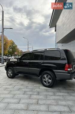 Внедорожник / Кроссовер Lexus LX 2004 в 