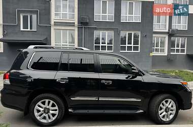 Позашляховик / Кросовер Lexus LX 2015 в 