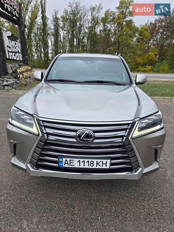 Позашляховик / Кросовер Lexus LX 2018 в Новомосковську