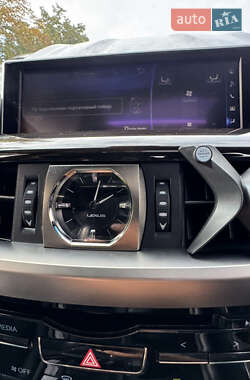 Внедорожник / Кроссовер Lexus LX 2019 в 