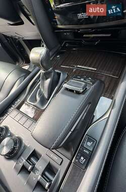 Внедорожник / Кроссовер Lexus LX 2019 в 
