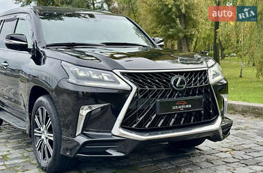 Внедорожник / Кроссовер Lexus LX 2019 в 
