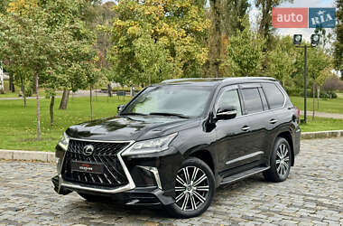 Внедорожник / Кроссовер Lexus LX 2019 в 