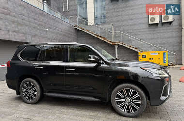 Позашляховик / Кросовер Lexus LX 2021 в 