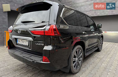 Позашляховик / Кросовер Lexus LX 2021 в 